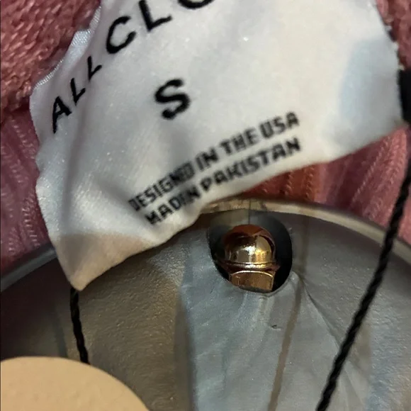 All Cloud Women's Pink corduroy Long Sleeve Top NWT Florida - Picture 8 of 11